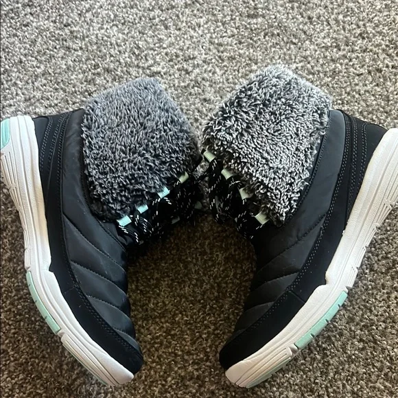 Ryka Black Quilted Boots with Faux Fur - Picture 6 of 10